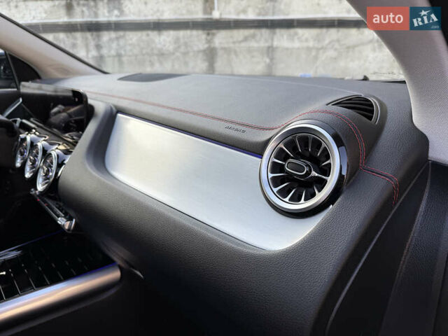 Черный Мерседес EQA, объемом двигателя 0 л и пробегом 35 тыс. км за 33500 $, фото 29 на Automoto.ua