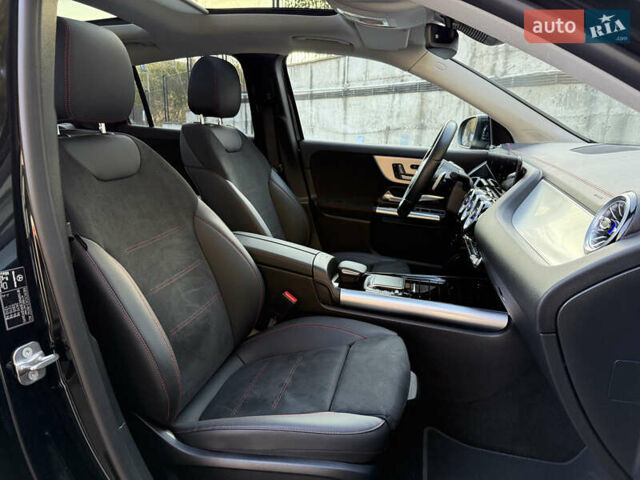 Черный Мерседес EQA, объемом двигателя 0 л и пробегом 35 тыс. км за 33500 $, фото 24 на Automoto.ua