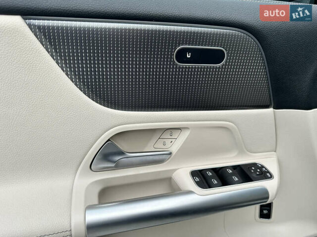 Мерседес EQA, объемом двигателя 0 л и пробегом 25 тыс. км за 28900 $, фото 27 на Automoto.ua