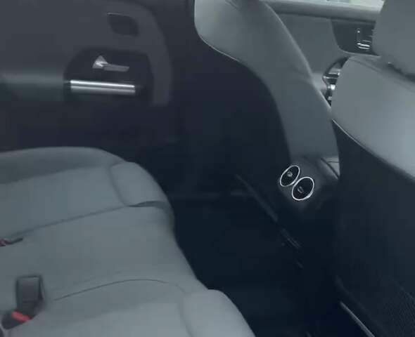 Мерседес EQA, объемом двигателя 0 л и пробегом 1 тыс. км за 33500 $, фото 1 на Automoto.ua