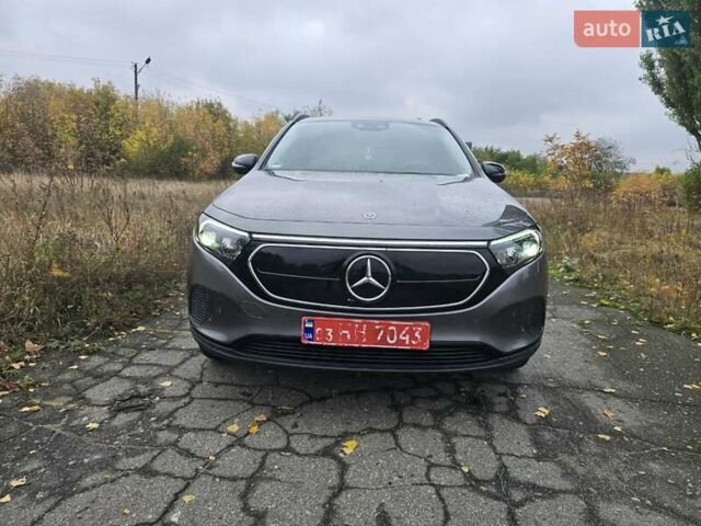 Сірий Мерседес EQA, об'ємом двигуна 0 л та пробігом 93 тис. км за 28500 $, фото 5 на Automoto.ua