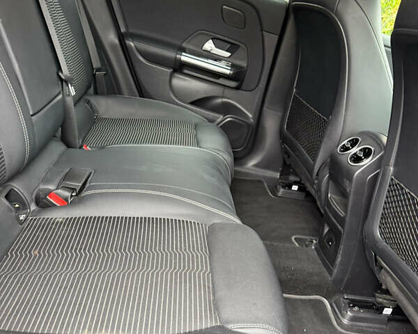 Серый Мерседес EQA, объемом двигателя 0 л и пробегом 83 тыс. км за 22500 $, фото 11 на Automoto.ua