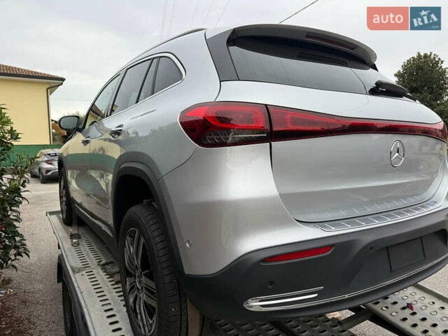 Серый Мерседес EQA, объемом двигателя 0 л и пробегом 83 тыс. км за 22500 $, фото 7 на Automoto.ua