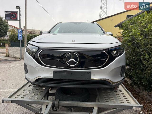 Серый Мерседес EQA, объемом двигателя 0 л и пробегом 83 тыс. км за 22500 $, фото 1 на Automoto.ua