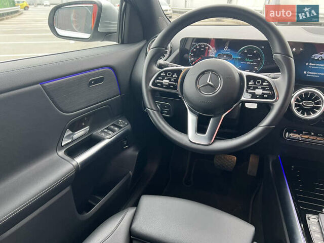 Серый Мерседес EQA, объемом двигателя 0 л и пробегом 25 тыс. км за 32000 $, фото 38 на Automoto.ua