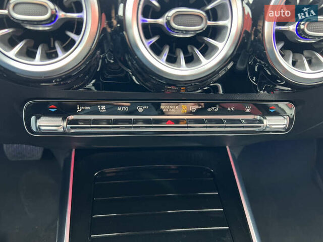 Серый Мерседес EQA, объемом двигателя 0 л и пробегом 25 тыс. км за 32000 $, фото 29 на Automoto.ua