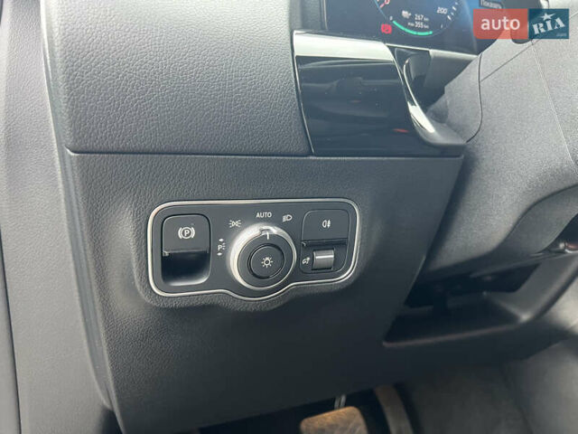 Серый Мерседес EQA, объемом двигателя 0 л и пробегом 25 тыс. км за 32000 $, фото 24 на Automoto.ua