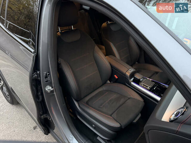 Серый Мерседес EQA, объемом двигателя 0 л и пробегом 93 тыс. км за 32900 $, фото 31 на Automoto.ua