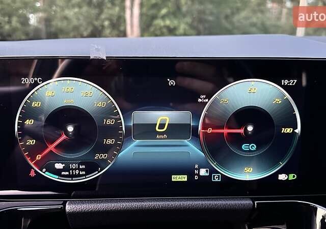 Сірий Мерседес EQA, об'ємом двигуна 0 л та пробігом 72 тис. км за 39000 $, фото 33 на Automoto.ua