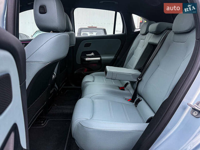 Серый Мерседес EQA, объемом двигателя 0 л и пробегом 1 тыс. км за 36850 $, фото 13 на Automoto.ua