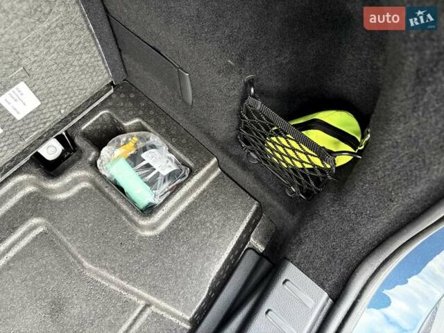 Синий Мерседес EQA, объемом двигателя 0 л и пробегом 68 тыс. км за 25900 $, фото 18 на Automoto.ua