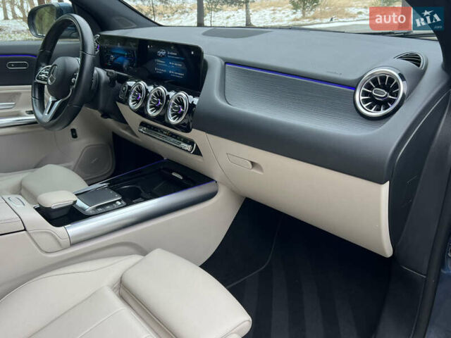 Синій Мерседес EQA, об'ємом двигуна 0 л та пробігом 74 тис. км за 27700 $, фото 30 на Automoto.ua