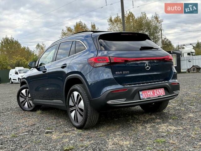 Синий Мерседес EQA, объемом двигателя 0 л и пробегом 68 тыс. км за 25900 $, фото 9 на Automoto.ua