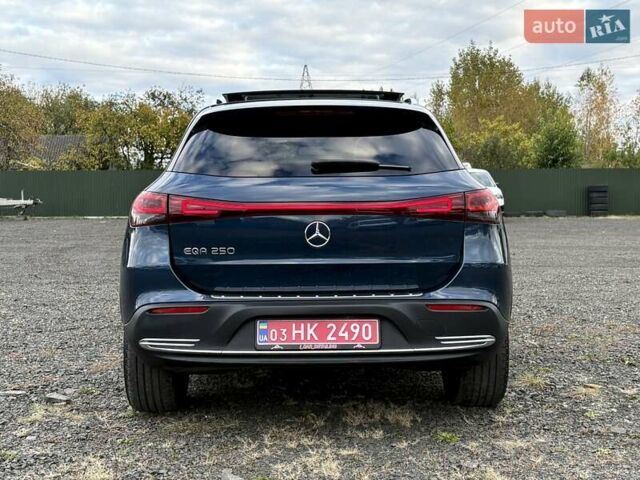 Синий Мерседес EQA, объемом двигателя 0 л и пробегом 68 тыс. км за 25900 $, фото 8 на Automoto.ua
