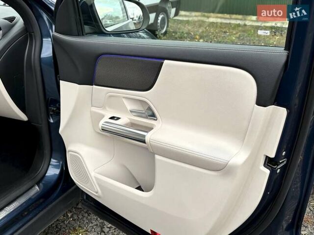 Синий Мерседес EQA, объемом двигателя 0 л и пробегом 68 тыс. км за 25800 $, фото 21 на Automoto.ua