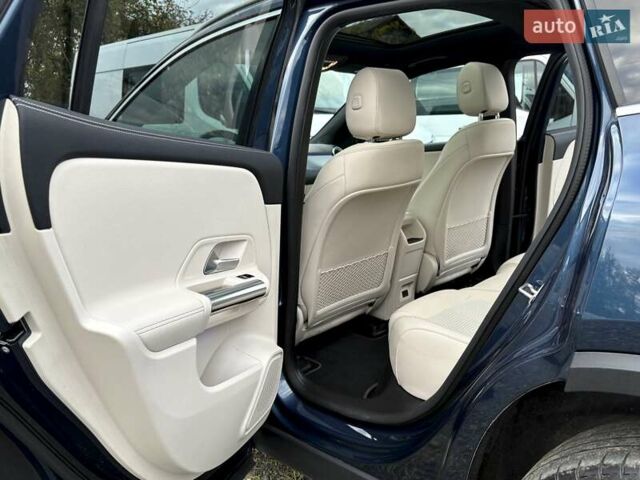 Синий Мерседес EQA, объемом двигателя 0 л и пробегом 68 тыс. км за 25900 $, фото 59 на Automoto.ua