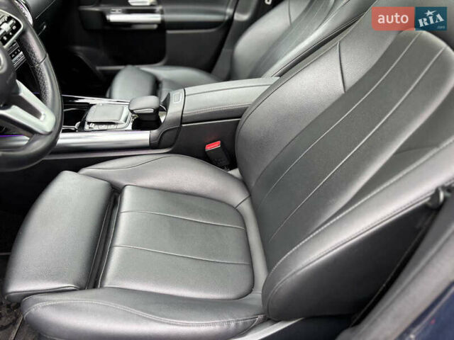 Синий Мерседес EQA, объемом двигателя 0 л и пробегом 248 тыс. км за 22700 $, фото 34 на Automoto.ua