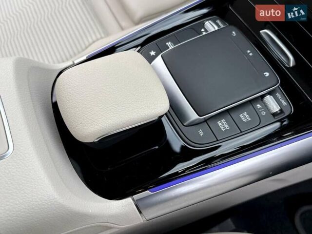 Синий Мерседес EQA, объемом двигателя 0 л и пробегом 68 тыс. км за 25200 $, фото 35 на Automoto.ua