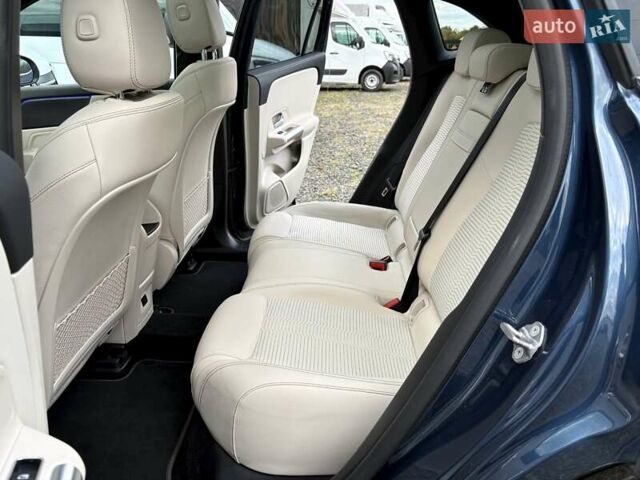 Синий Мерседес EQA, объемом двигателя 0 л и пробегом 68 тыс. км за 25800 $, фото 61 на Automoto.ua