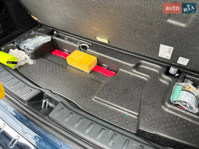 Синий Мерседес EQA, объемом двигателя 0 л и пробегом 248 тыс. км за 22700 $, фото 54 на Automoto.ua