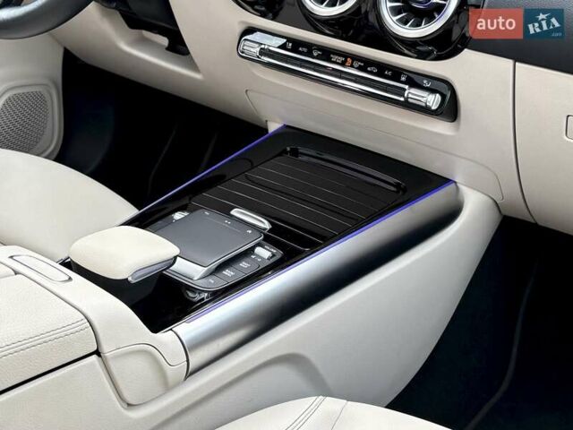 Синий Мерседес EQA, объемом двигателя 0 л и пробегом 68 тыс. км за 25900 $, фото 58 на Automoto.ua