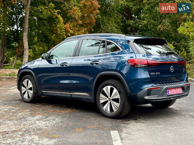 Синий Мерседес EQA, объемом двигателя 0 л и пробегом 248 тыс. км за 22700 $, фото 18 на Automoto.ua