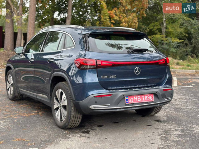 Синий Мерседес EQA, объемом двигателя 0 л и пробегом 248 тыс. км за 22700 $, фото 57 на Automoto.ua