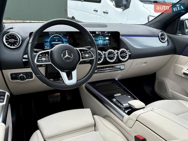 Синий Мерседес EQA, объемом двигателя 0 л и пробегом 68 тыс. км за 25800 $, фото 54 на Automoto.ua