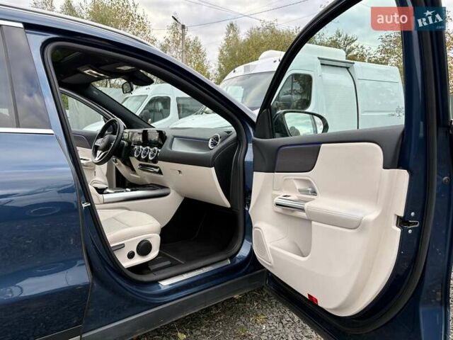 Синий Мерседес EQA, объемом двигателя 0 л и пробегом 68 тыс. км за 25900 $, фото 20 на Automoto.ua