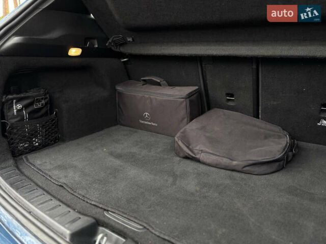 Синий Мерседес EQA, объемом двигателя 0 л и пробегом 248 тыс. км за 22700 $, фото 52 на Automoto.ua