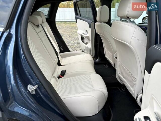 Синий Мерседес EQA, объемом двигателя 0 л и пробегом 68 тыс. км за 25900 $, фото 65 на Automoto.ua