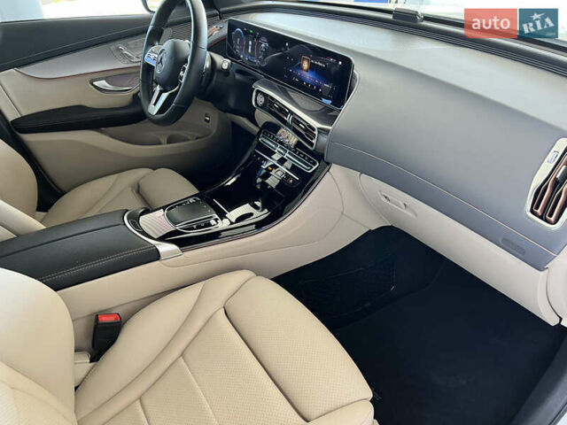 Білий Мерседес EQC, об'ємом двигуна 0 л та пробігом 34 тис. км за 31999 $, фото 10 на Automoto.ua