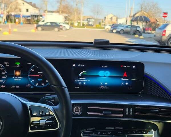 Белый Мерседес EQC, объемом двигателя 0 л и пробегом 55 тыс. км за 32000 $, фото 10 на Automoto.ua