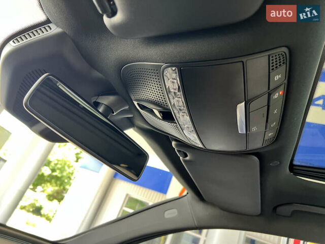 Білий Мерседес EQC, об'ємом двигуна 0 л та пробігом 34 тис. км за 31999 $, фото 22 на Automoto.ua