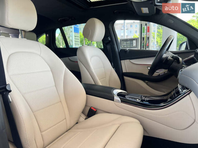 Білий Мерседес EQC, об'ємом двигуна 0 л та пробігом 34 тис. км за 31999 $, фото 11 на Automoto.ua