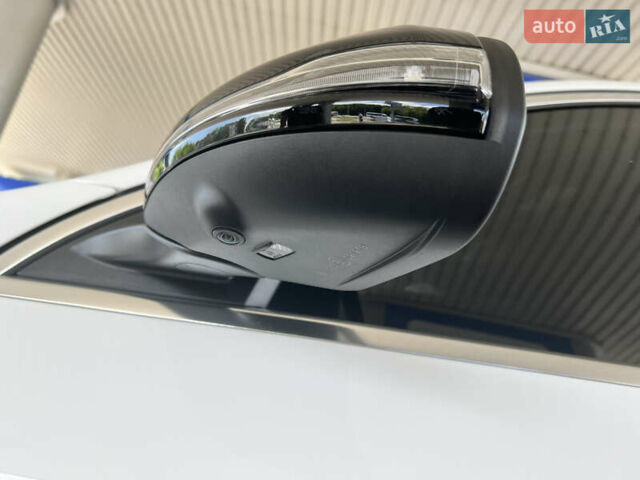 Білий Мерседес EQC, об'ємом двигуна 0 л та пробігом 34 тис. км за 31999 $, фото 15 на Automoto.ua