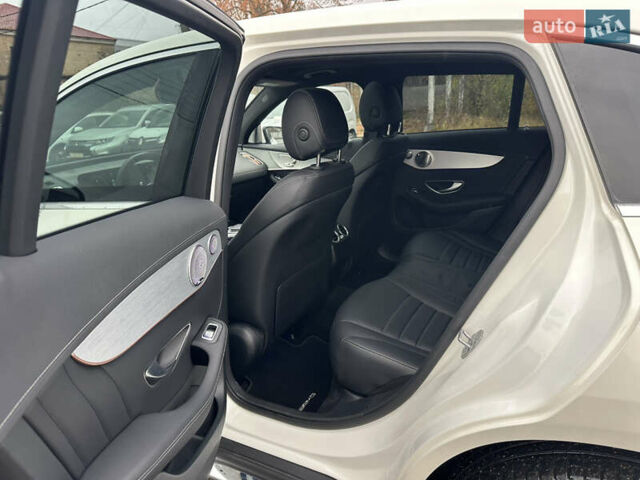 Белый Мерседес EQC, объемом двигателя 0 л и пробегом 140 тыс. км за 32800 $, фото 19 на Automoto.ua