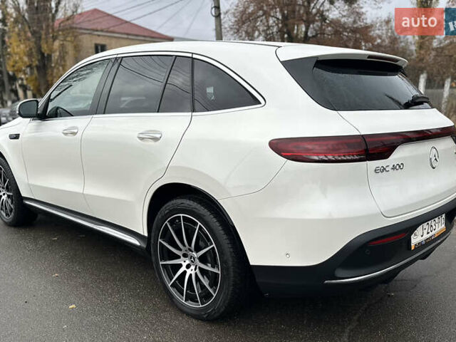 Белый Мерседес EQC, объемом двигателя 0 л и пробегом 140 тыс. км за 32800 $, фото 3 на Automoto.ua