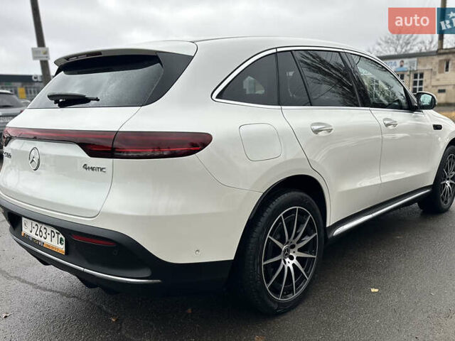 Белый Мерседес EQC, объемом двигателя 0 л и пробегом 140 тыс. км за 32800 $, фото 5 на Automoto.ua