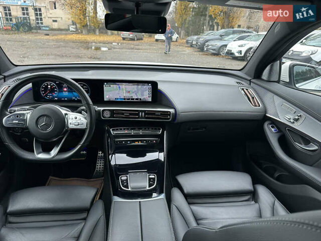 Белый Мерседес EQC, объемом двигателя 0 л и пробегом 140 тыс. км за 32800 $, фото 23 на Automoto.ua