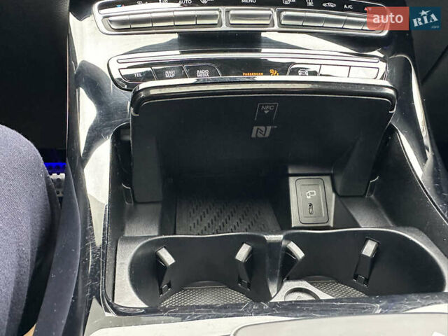 Белый Мерседес EQC, объемом двигателя 0 л и пробегом 140 тыс. км за 32800 $, фото 37 на Automoto.ua