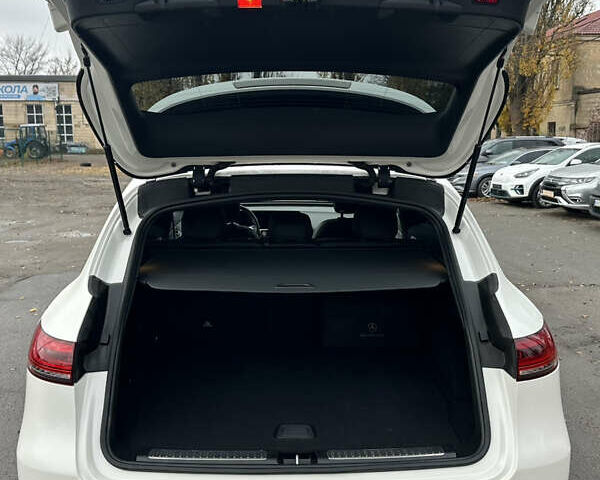 Белый Мерседес EQC, объемом двигателя 0 л и пробегом 140 тыс. км за 32800 $, фото 14 на Automoto.ua