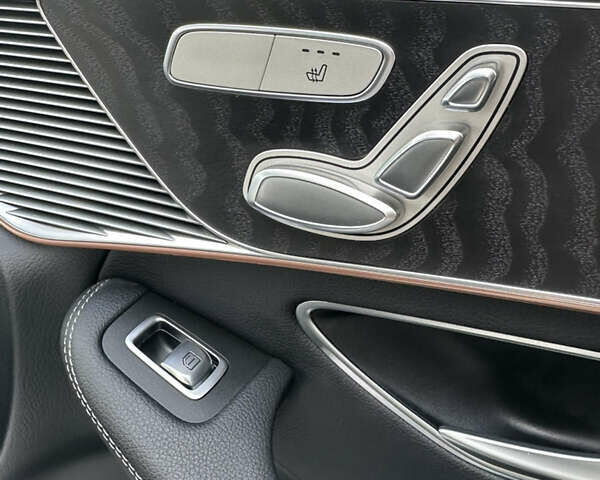 Белый Мерседес EQC, объемом двигателя 0 л и пробегом 51 тыс. км за 32500 $, фото 42 на Automoto.ua