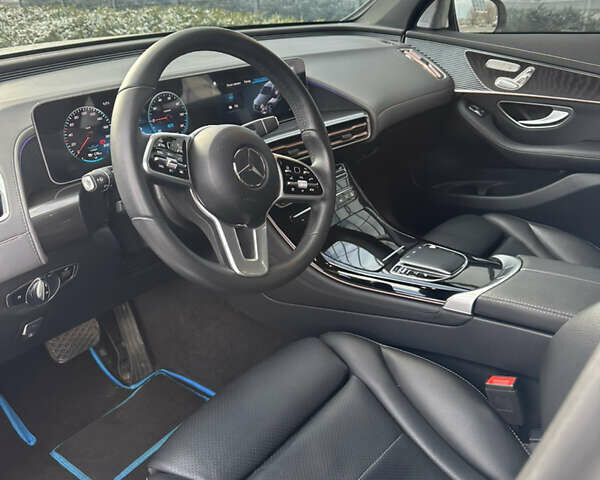 Белый Мерседес EQC, объемом двигателя 0 л и пробегом 51 тыс. км за 32500 $, фото 13 на Automoto.ua