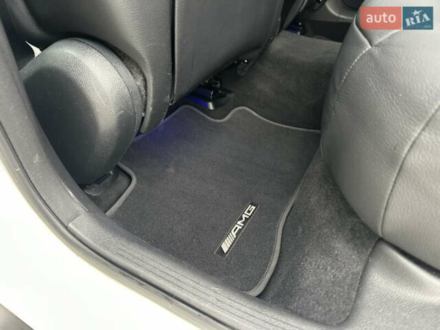 Белый Мерседес EQC, объемом двигателя 0 л и пробегом 140 тыс. км за 32800 $, фото 22 на Automoto.ua