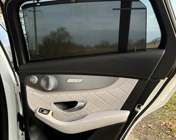 Белый Мерседес EQC, объемом двигателя 0 л и пробегом 36 тыс. км за 45000 $, фото 22 на Automoto.ua