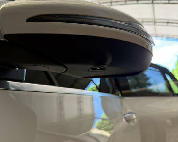 Белый Мерседес EQC, объемом двигателя 0 л и пробегом 36 тыс. км за 45000 $, фото 16 на Automoto.ua