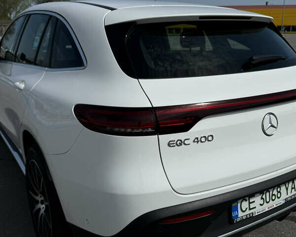 Белый Мерседес EQC, объемом двигателя 0 л и пробегом 50 тыс. км за 35900 $, фото 12 на Automoto.ua
