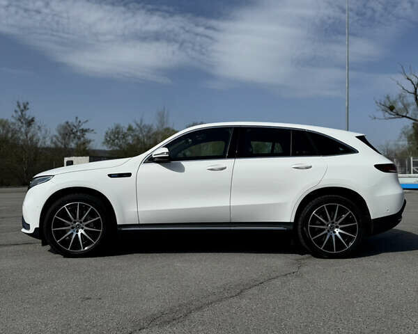 Білий Мерседес EQC, об'ємом двигуна 0 л та пробігом 50 тис. км за 34900 $, фото 5 на Automoto.ua