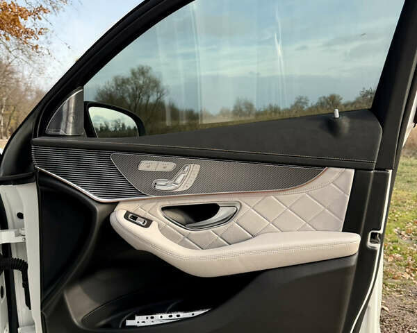 Белый Мерседес EQC, объемом двигателя 0 л и пробегом 36 тыс. км за 45000 $, фото 20 на Automoto.ua